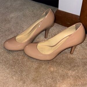 Gianni Bini Nude Pumps